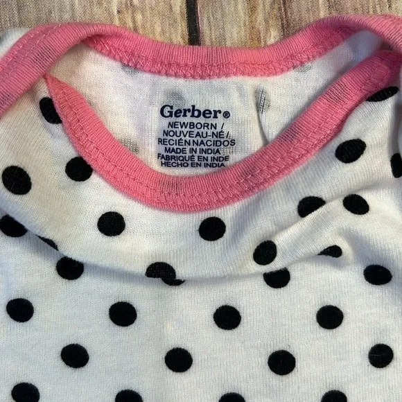 Newborn Girls Gerber Onesie Bundle - Picture 3 of 6